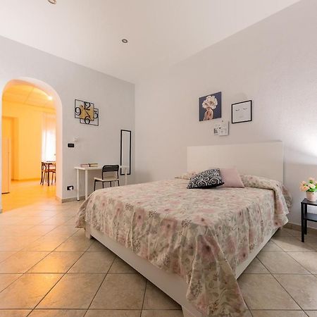 La Gioiosa - Top Location - Modern Apartment Near Metro Bengasi ตูริน ภายนอก รูปภาพ